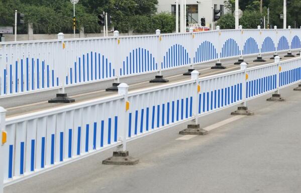 �����o��